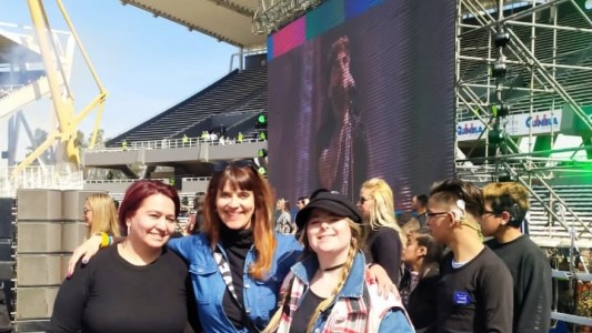 La expresión en sus diversas formas: cantamos “Universo Paralelo” en lengua de señas