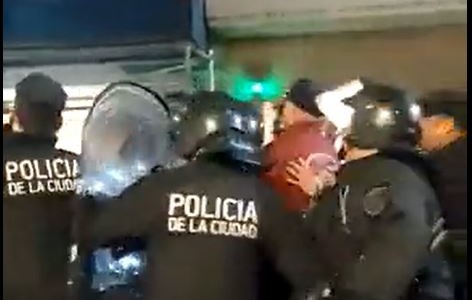 La Policía de la Ciudad le impidió el ingreso a Máximo Kirchner