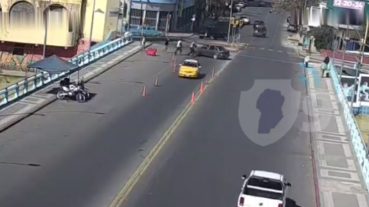 Bebé asfixiado salvó su vida por la acción rápida de dos policías