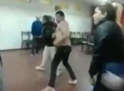 Video: violenta pelea en una sociedad de fomento en Lomas de Zamora