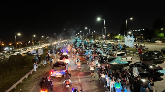 "Belgrano Campeón": histórica vuelta olímpica del plantel por la Circunvalación