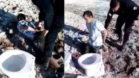 Video: fue a bailar a un boliche, robó dos inodoros y lo detuvieron