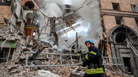 Ucrania: otro bombardeo causó un nuevo apagón en la central nuclear ocupada por Rusia