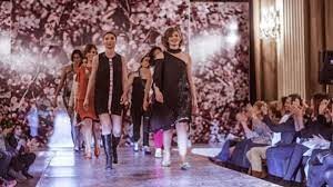 Mujeres que transitan el cáncer de mama serán "modelos" de un desfile de moda para concientizar