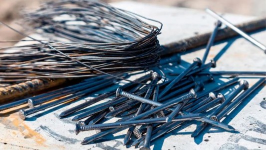 Por la crisis económica, cupos limitados de entrega de clavos y alambres