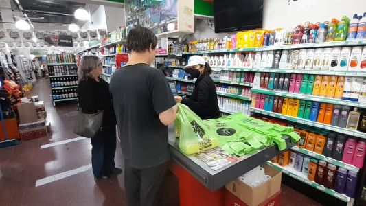 Delincuente robo en un supermercado y había salido el lunes de la cárcel
