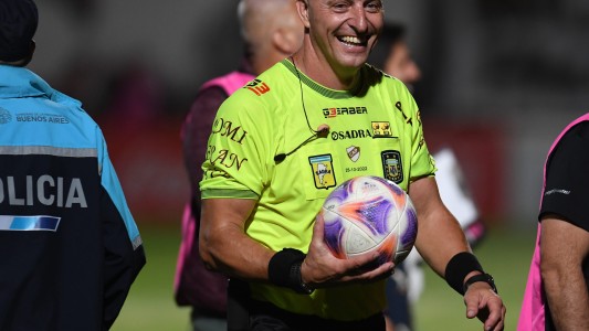 Se retiró Néstor Pitana, un árbitro récord