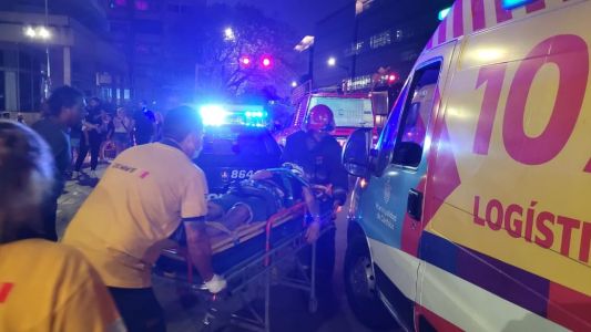 Un joven limpia vidrios cayó a La Cañada tras una pelea