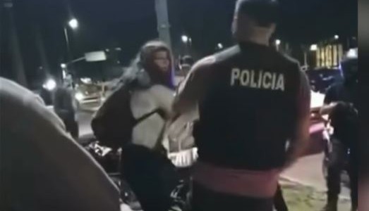 "Callate la boca, sucia": Un policía le pegó un cachetazo a una chica