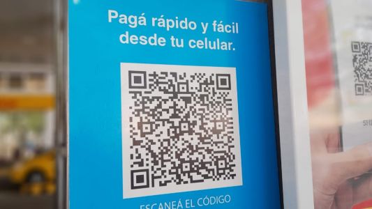 Polémica resolución por el pago con código QR en estaciones de servicio