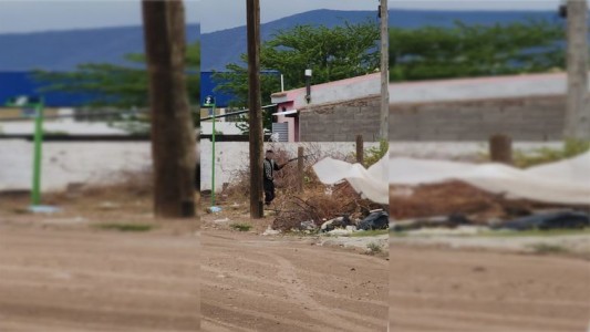 Deán Funes: se atrincheró en la casa de la madre e hirió a un policía