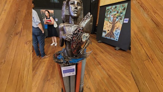 Conocé al Artivista cordobés que ganó un premio con su obra sustentable