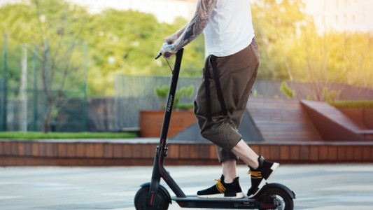 Córdoba: regulan el uso de monopatines y motos eléctricas