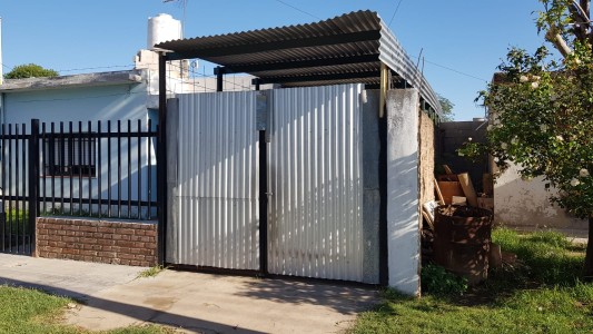 Investigan la muerte de una mujer en barrio Estación Flores