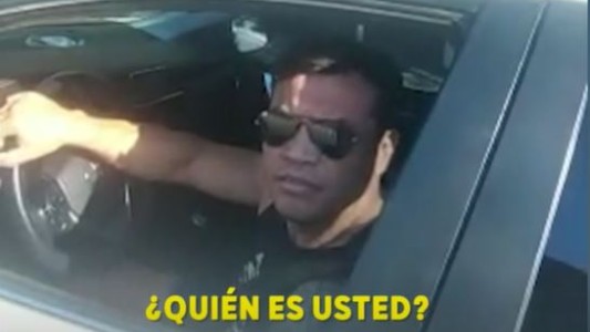 Suspenden la licencia de conducir del comisario que "chapeó" en un control de rutina