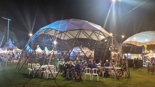 Comienza la fiesta de las colectividades