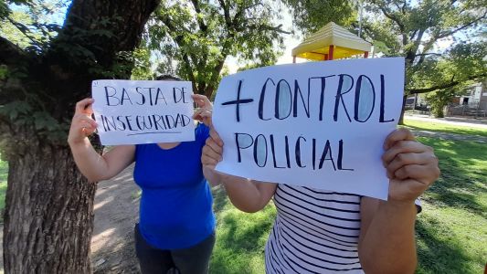 Barrio Ipona: Atacaron en 10 motos