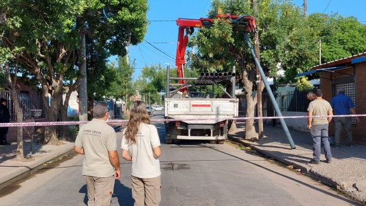 Murió electrocutado mientras trabajaba en el mantenimiento del alumbrado público