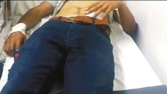 Adolescente salió en defensa de su madre y apuñaló a su padre