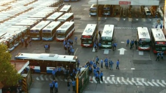 Sorpresivo paro: 50 líneas de colectivos paran de forma indeterminada en el AMBA