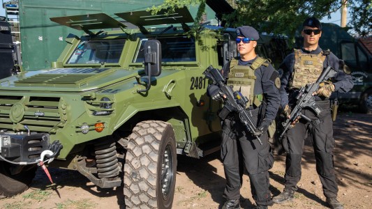 Rosario: vehículos blindados, gendarmes y un mega operativo que trajo alivio a los vecinos