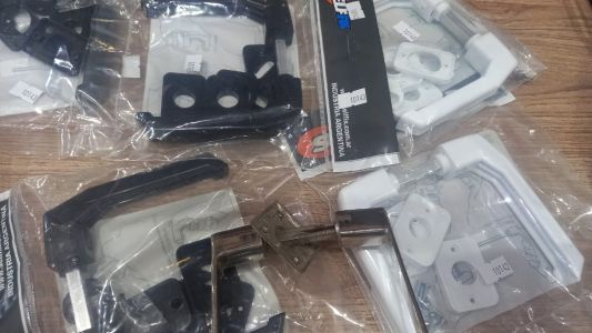 Inseguridad: crece el robo de picaportes y herrajes de bronce