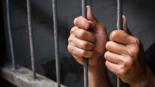 Pasó 6 meses detenido por el abuso sexual de una menor que quedó embarazada: el ADN dio que no es el padre