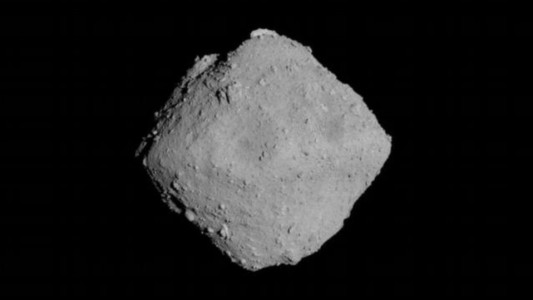 Muestras de un asteroide indican que componentes para el origen de la vida en la Tierra provienen del espacio