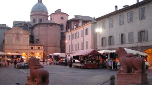 Trajo a sus hijos de Italia por la violencia de su marido pero la Justicia la acusó de retención indebida