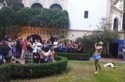 Escándalo viral por una performance sobre la pobreza en el Museo Fernández Blanco