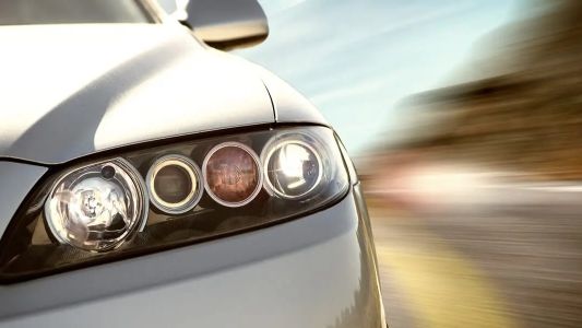 Luces bajas: polémica por las multas