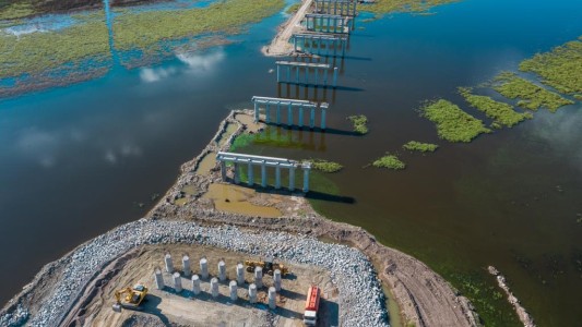 Avanza la construcción del nuevo puente sobre el lago San Roque que formará parte de la Autovía 38