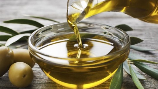 La ANMAT prohibió la venta de un conocido aceite de oliva