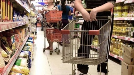 La inflación de marzo se disparó al 7,7% y la interanual alcanzó el 104,3%