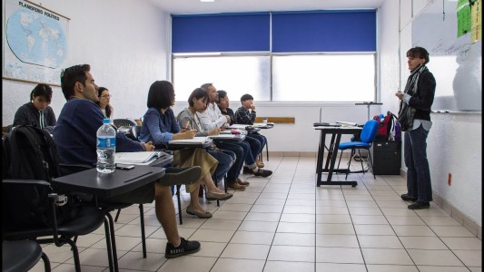 La Unesco presenta una guía para incluir la inteligencia artificial a la educación superior