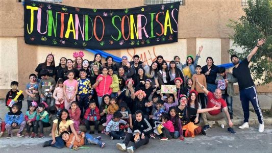 Juventud, solidaridad y derechos. Conocemos la Fundación Juntando Sonrisas