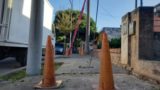 Un operario se electrocutó y está grave