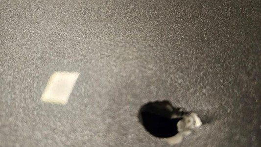 Un automovilista denunció que le dispararon al auto para robarle en el Tropezón