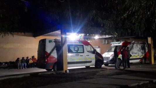 Jugaba al fútbol con amigos, se desplomó y murió