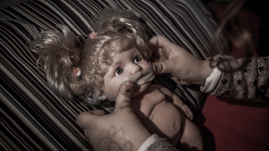 Realizan un abrazo al Congreso para pedir la imprescriptibilidad del delito de abuso sexual infantil