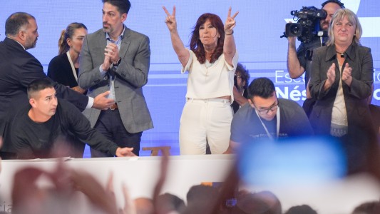 El oficialismo ordena sus fichas con Cristina como armadora y Alberto aislado de la mesa electoral