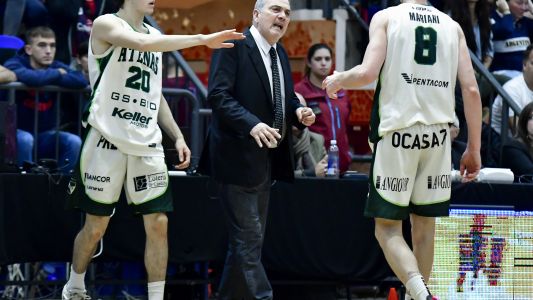 El DT de Atenas: “No nos transformemos en un equipo de mierda”