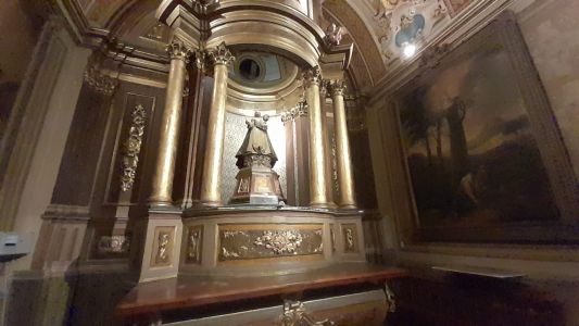 El artista plastico Pablo Canedo explicó la importancia de la corona robada a la virgen de La Catedral