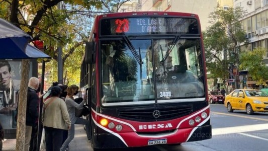 Conflicto salarial en el transporte: UTA anuncia posible paro de colectivos para el martes