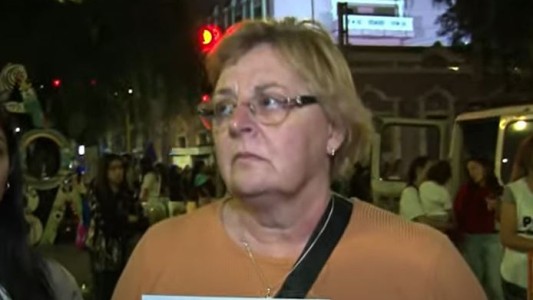 La mamá de Milagros Bottone encabeza la marcha de Ni Una Menos en Córdoba