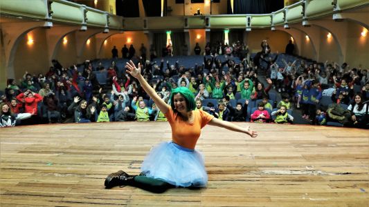 Educa Más: donde el teatro y la educación se unen para aprender.