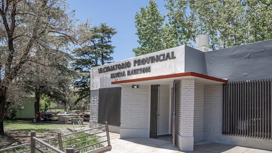 El vacunatorio del Rawson abrirá sábado, lunes y martes