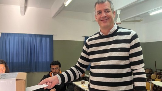 Agustín Spaccesi votó y convocó a los cordobeses a participar en los comicios
