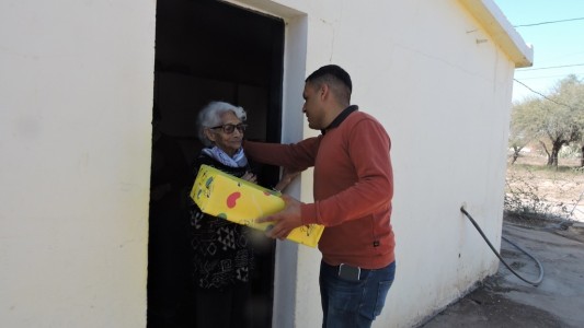 Doña Clarita cumplió 101 años y le hicieron un regalo muy especial