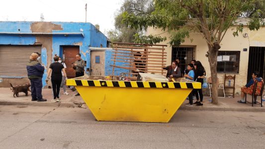 Villa Páez:  vecinos reacondicionan la casa de Ana María